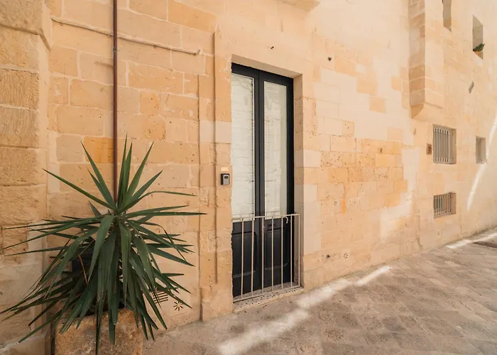 Donna Cristina Historic Apartment