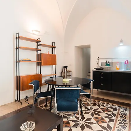 Donna Cristina Historic Apartment Lecce Exterior foto